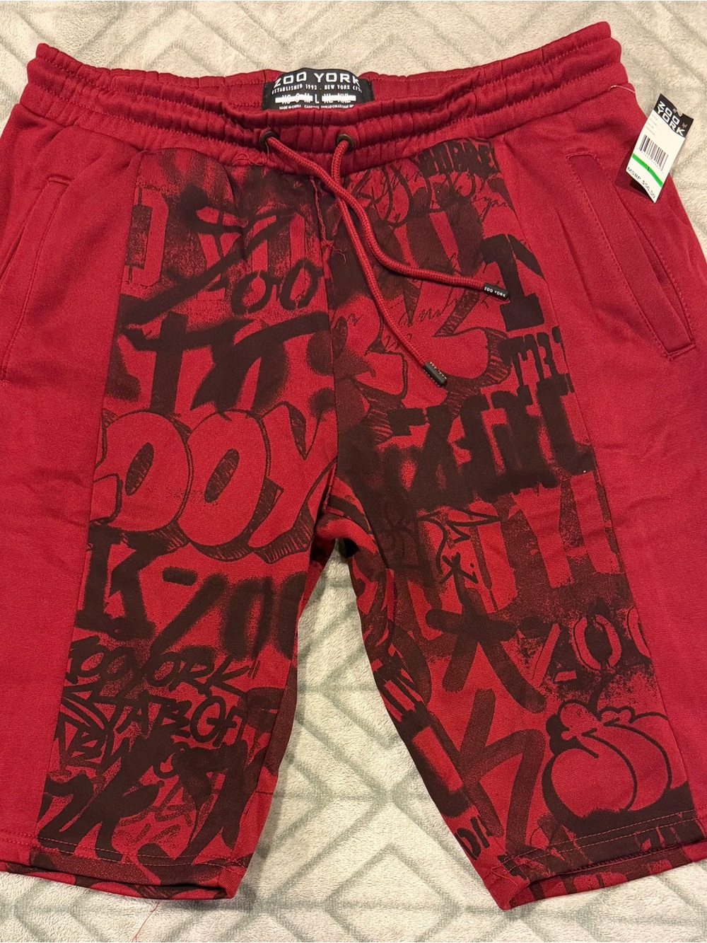 Zoo York Red Short Set/Tank Top with Black Graffiti Print